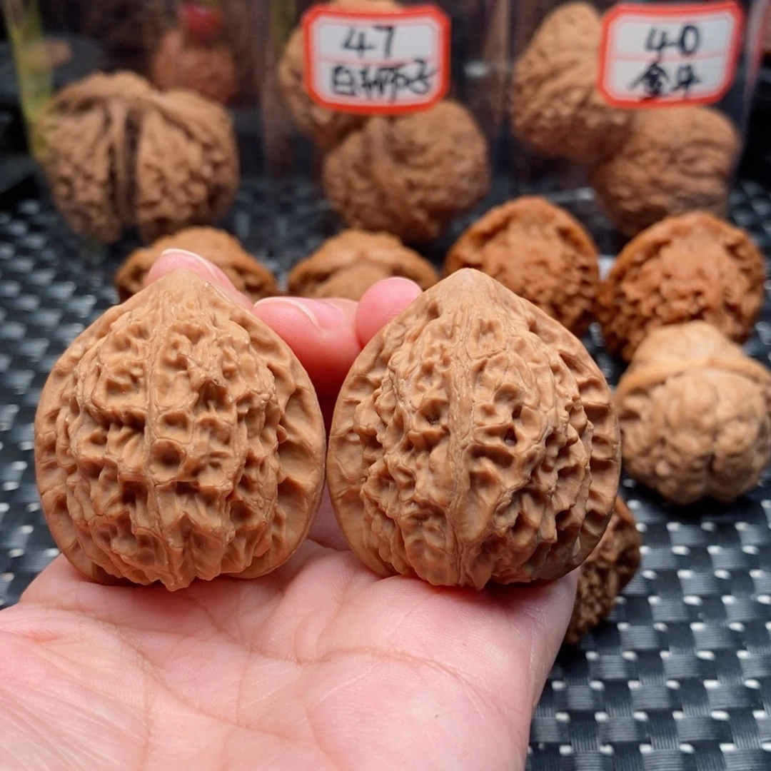 吊坠文玩核桃吉**意38金牛