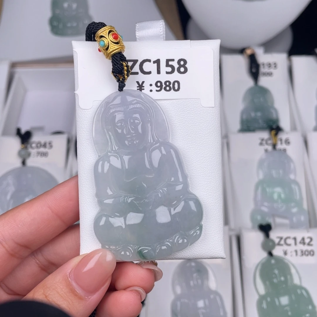 翡翠未镶嵌颈饰zc158