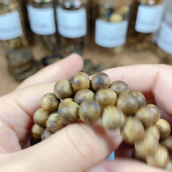 沉香沉香碎屑禾****虽达拉干0:8