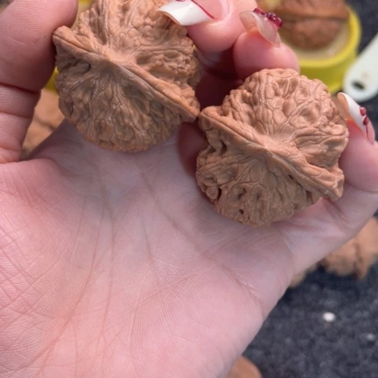 向***浅吊坠文玩核桃凤凰台70