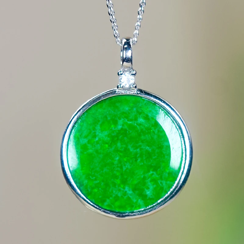 平安喜乐-时尚简约百搭天然满绿翡翠A货银白色圆牌单吊坠