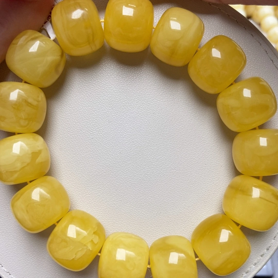 蜜蜡未镶嵌珠宝奇石220