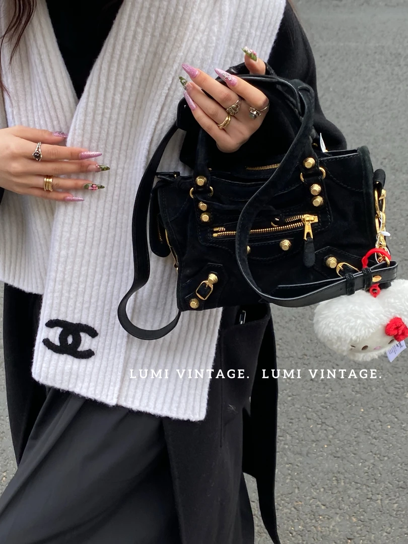 95新 Balenciaga/巴黎世家  黑金麂皮mini机车单肩包35737549