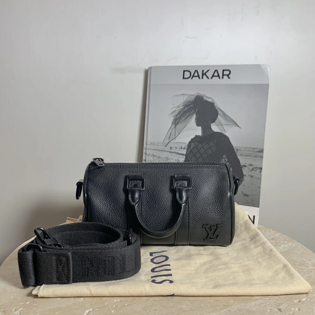 99新 LouisVuitton/路易威登 壹臻/黑色keepall单肩包15656350