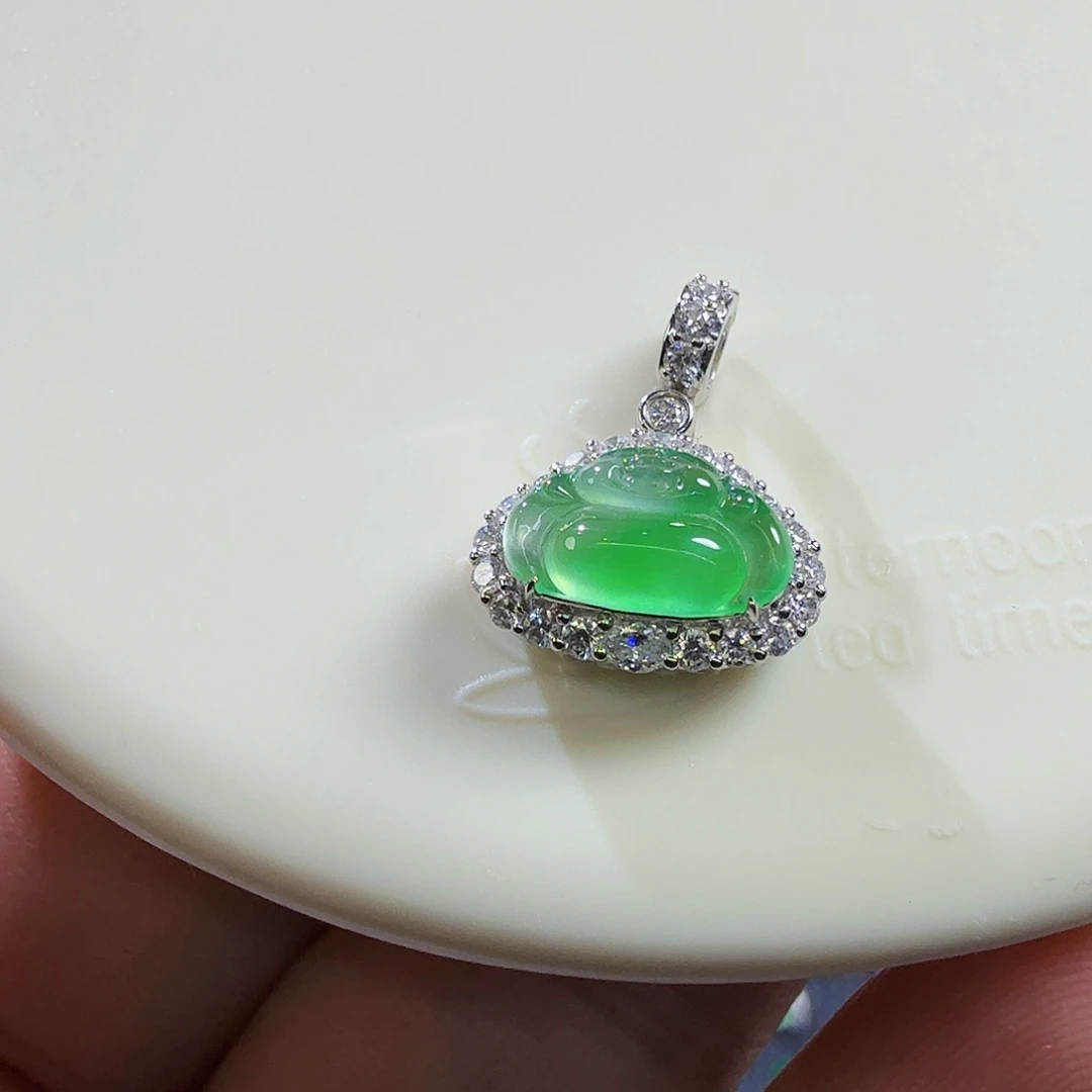 翡翠18K金镶嵌颈饰两用款