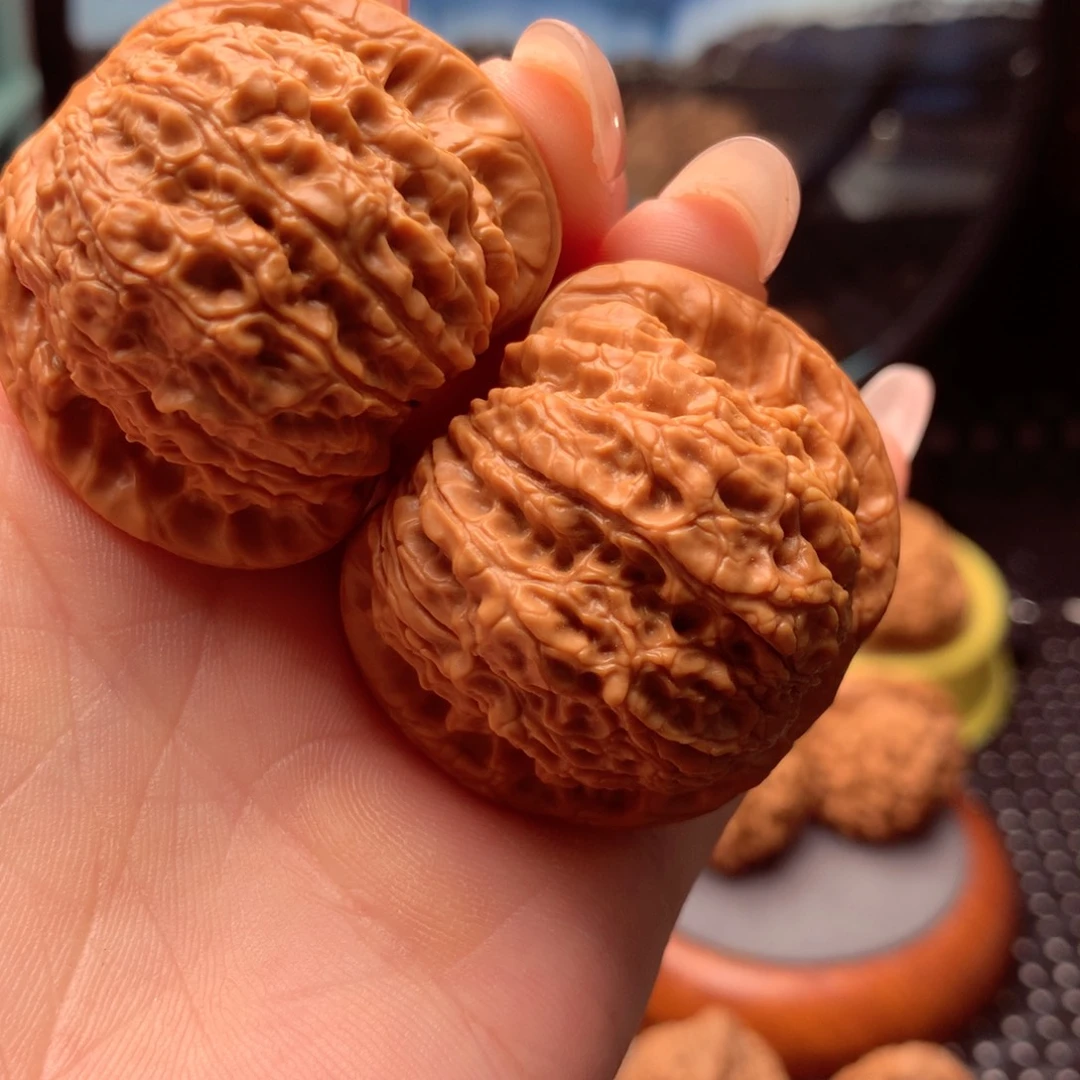 文玩核桃吊坠血麒麟全品。 6号