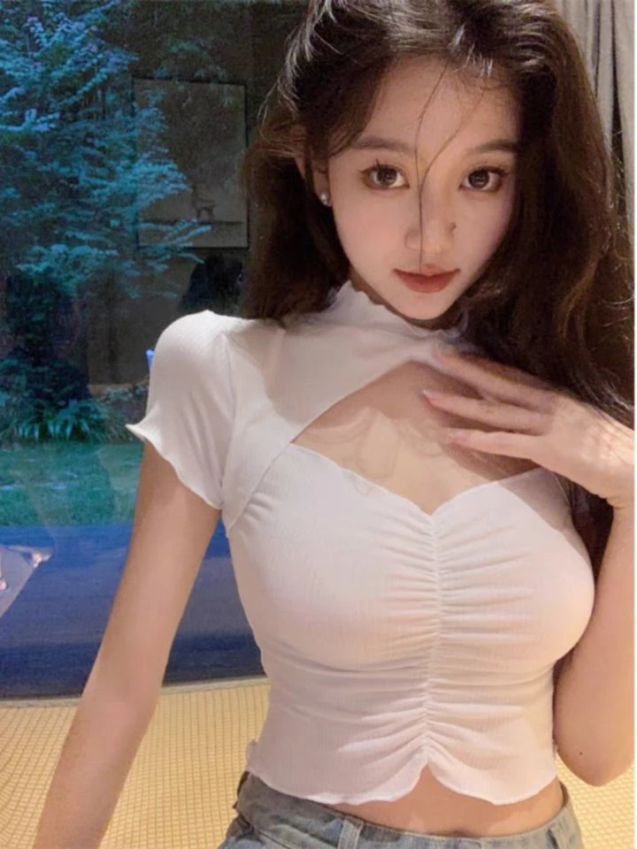 大码女装甜美拼接女士T恤夏季露脐性感短袖镂空木耳边设计感打底
