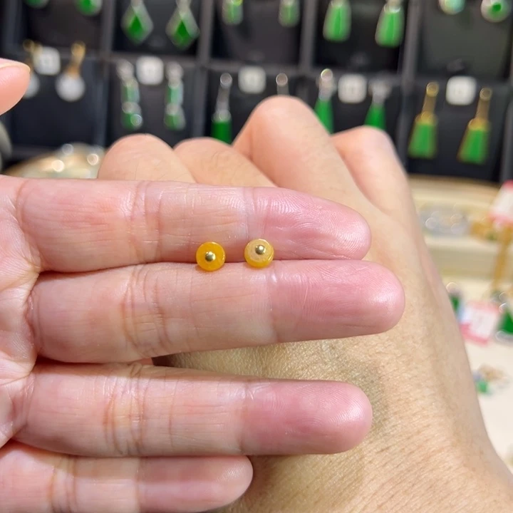 翡翠18K金镶嵌颈饰耳钉