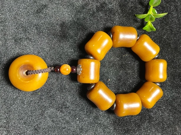 老黄蜡竹节手串。664。