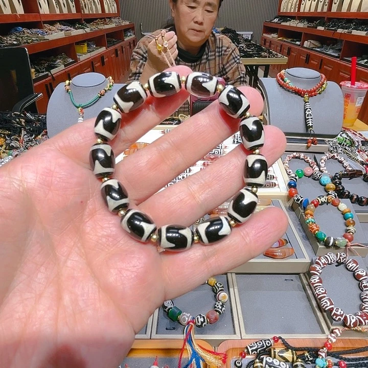 未镶嵌玛瑙/玉髓珠宝奇石