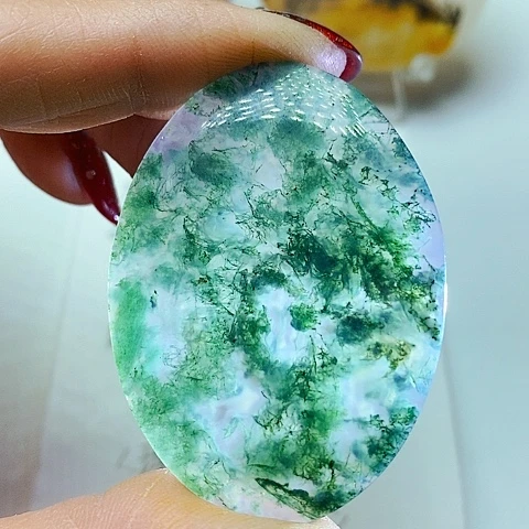 玛瑙/玉髓颈饰未镶嵌半*人