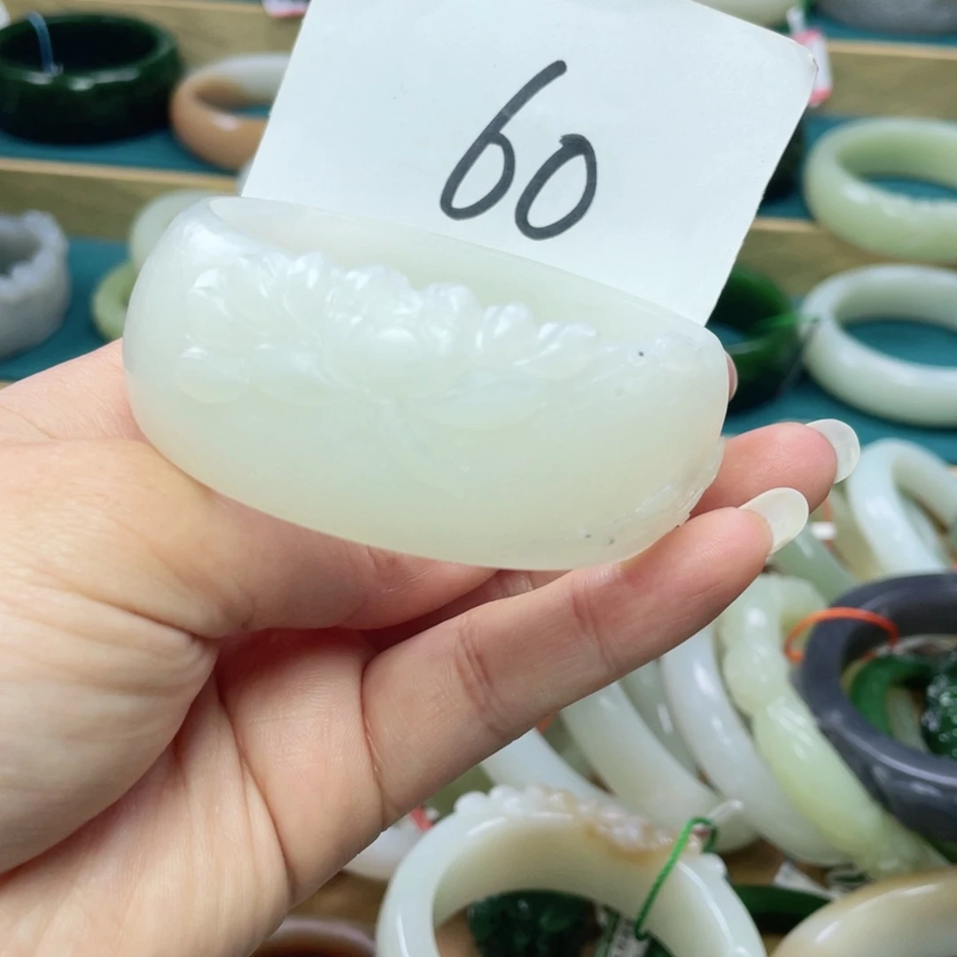 未镶嵌手镯和田玉圈口58