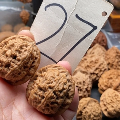 桃核吊坠35全品西北将军