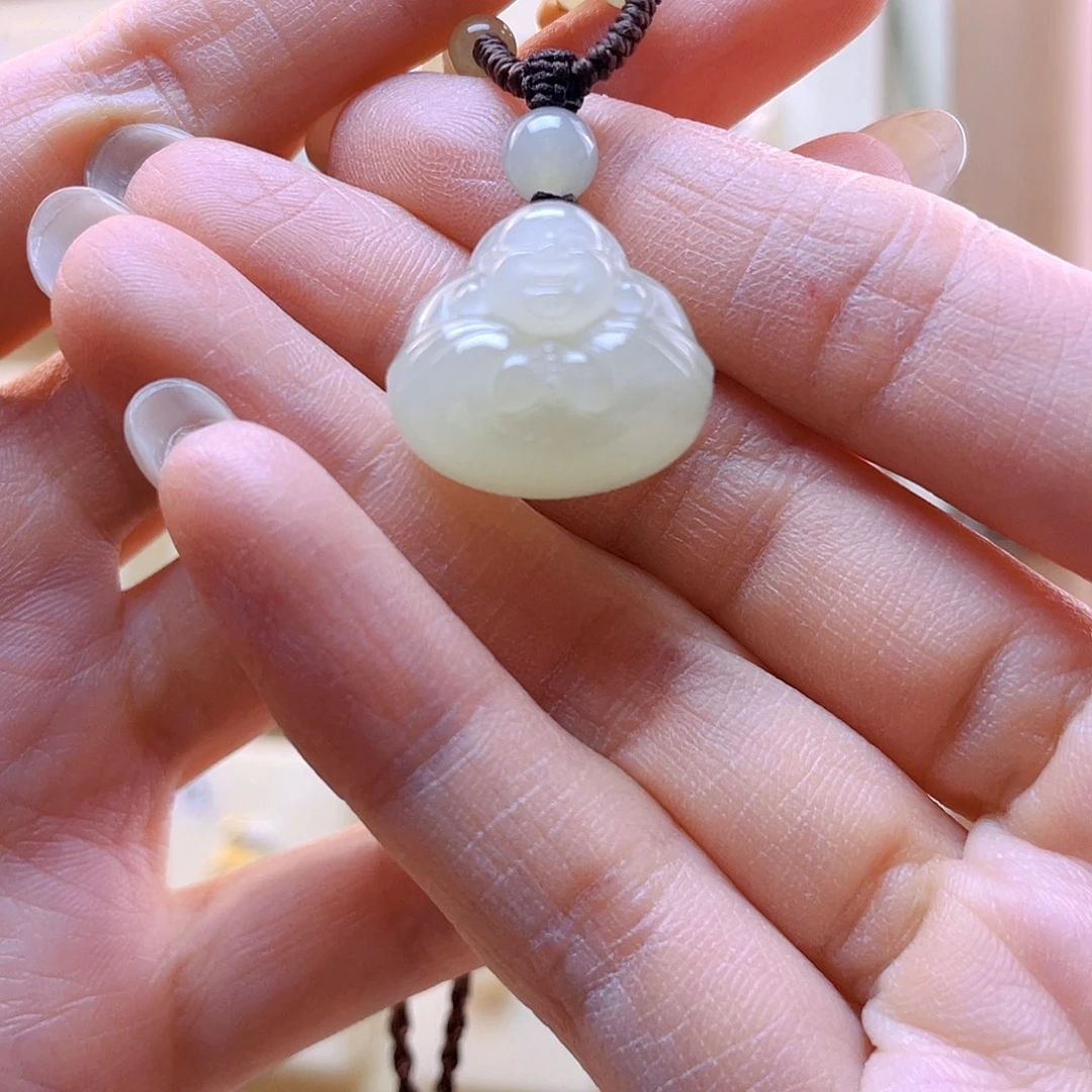 和田玉未镶嵌吊坠(赠链)