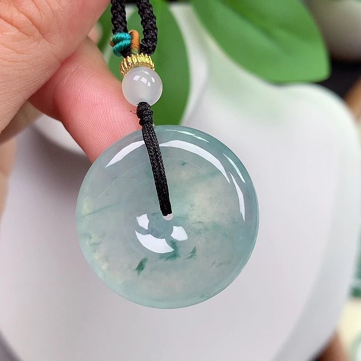 颈饰未镶嵌翡翠平安扣 28x5.6mm