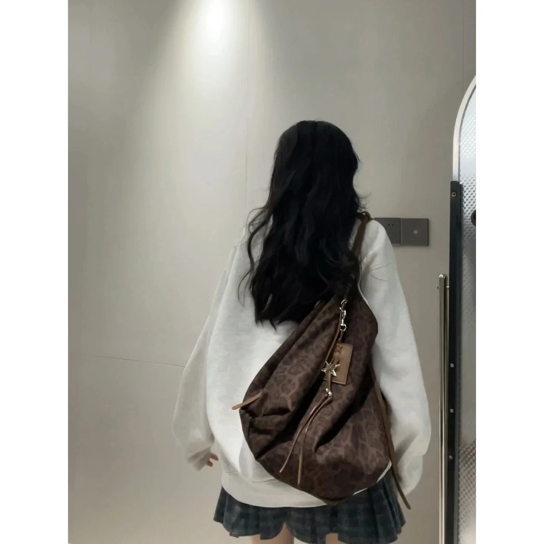 港风慵懒松弛豹纹帆布包包女2025新款上班通勤单肩腋下手提托特包