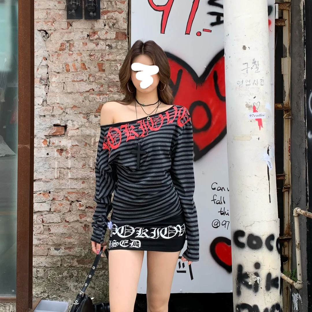 条纹轻亚风斜肩显瘦收腰百搭上衣长袖薄款打底辣妹女