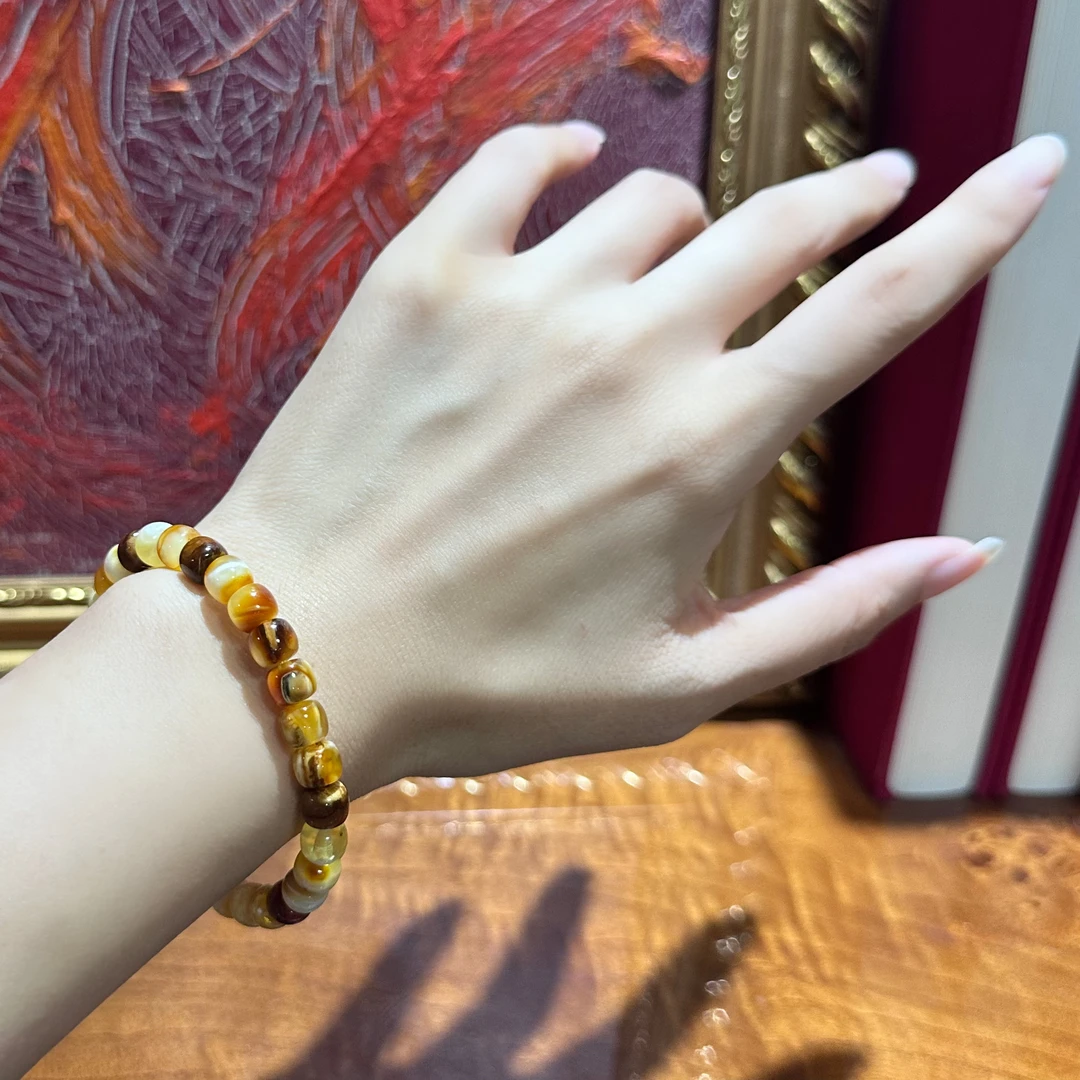 彩沁妖蜜蜡老型手串7mm