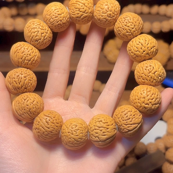 懒***我桃核吊坠白月光的