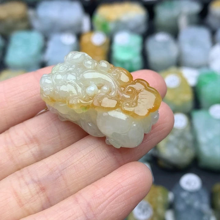 翡翠颈饰未镶嵌A***》天然缅甸A货翡翠貔貅吊坠