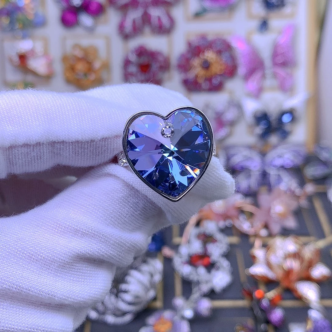 合成立方氧化锆铜施华戒指