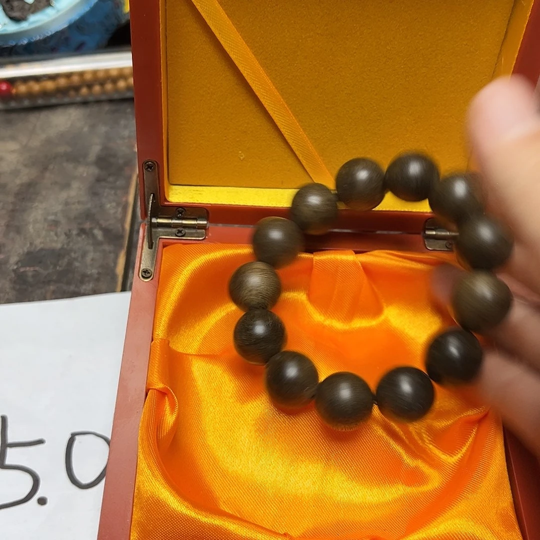 大叶紫檀（黑酸枝木类）