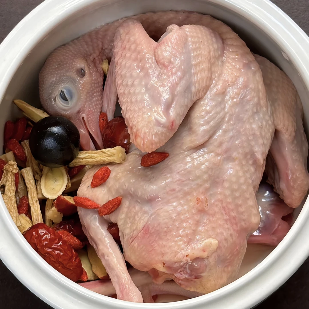 【小伊】生鲜原粮鸽农家散养土鸽子7两左右 (四只鸽子共2.8斤)顺丰