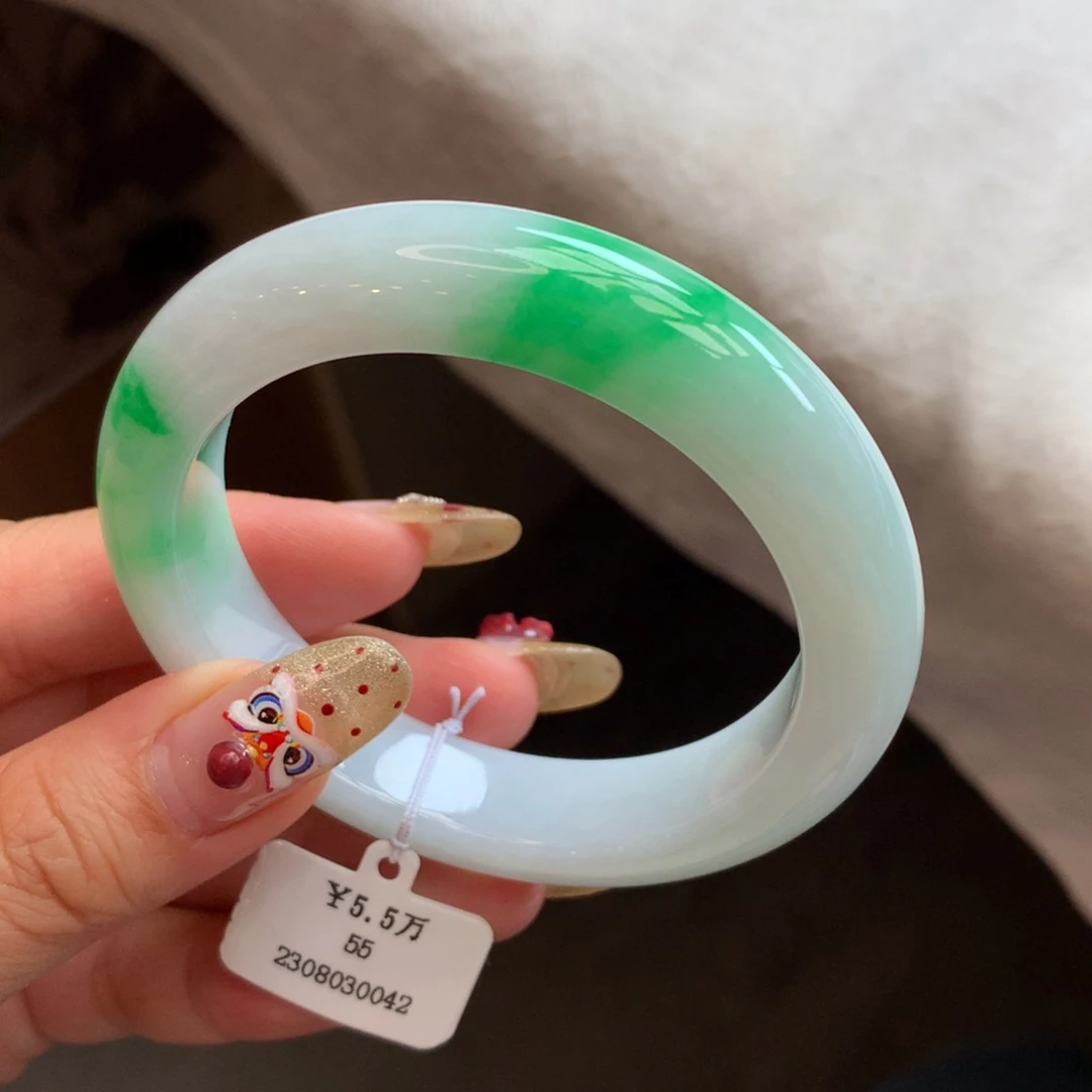 翡翠手镯未镶嵌55白底青正圈