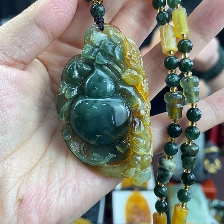 未镶嵌蛇纹石玉颈饰