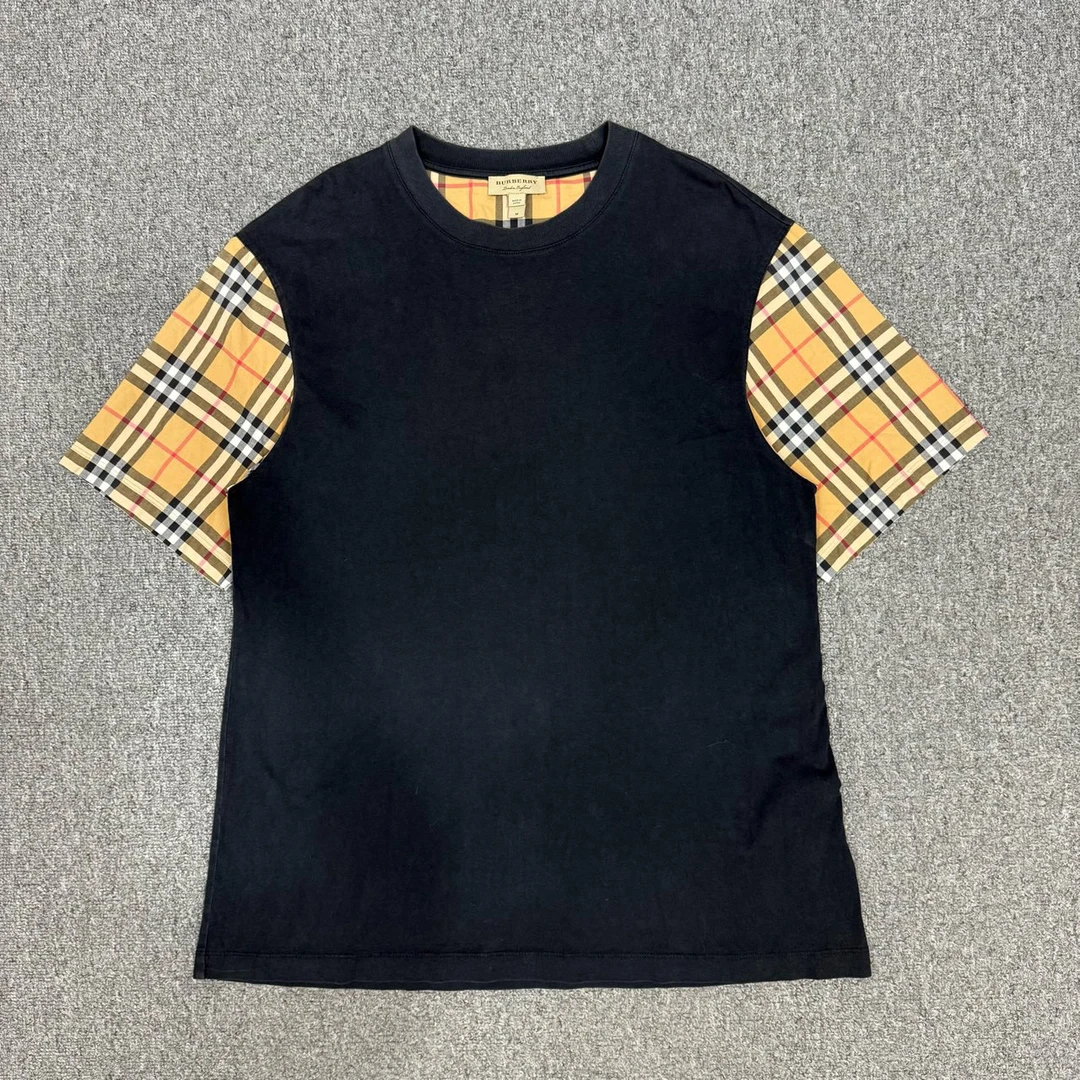 99新 BURBERRY/博柏利 13879043 Burberry巴宝莉黑色格纹短袖 M码