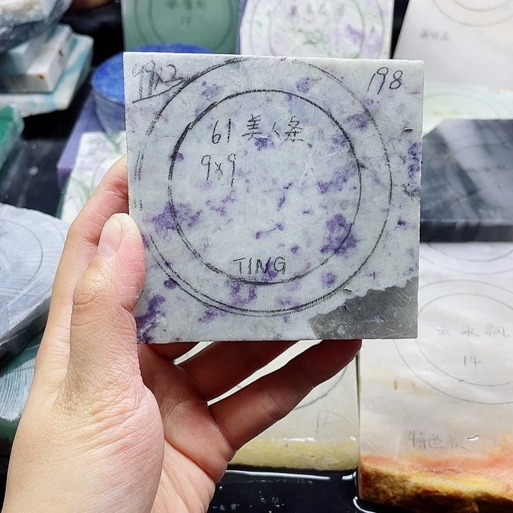 未镶嵌手镯石英质玉定制