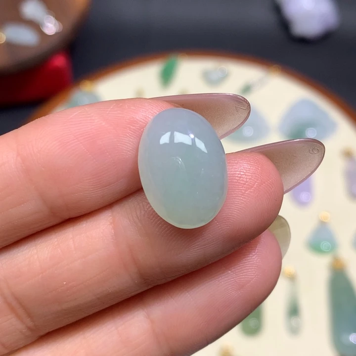 翡翠未镶嵌颈饰蛋面