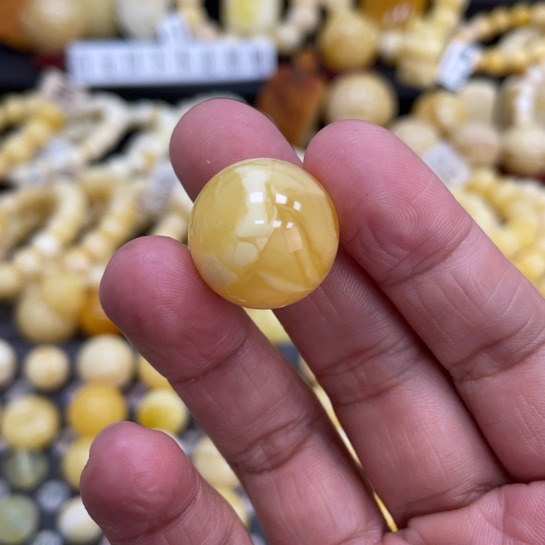 琥珀珠宝奇石未镶嵌九****?19mm