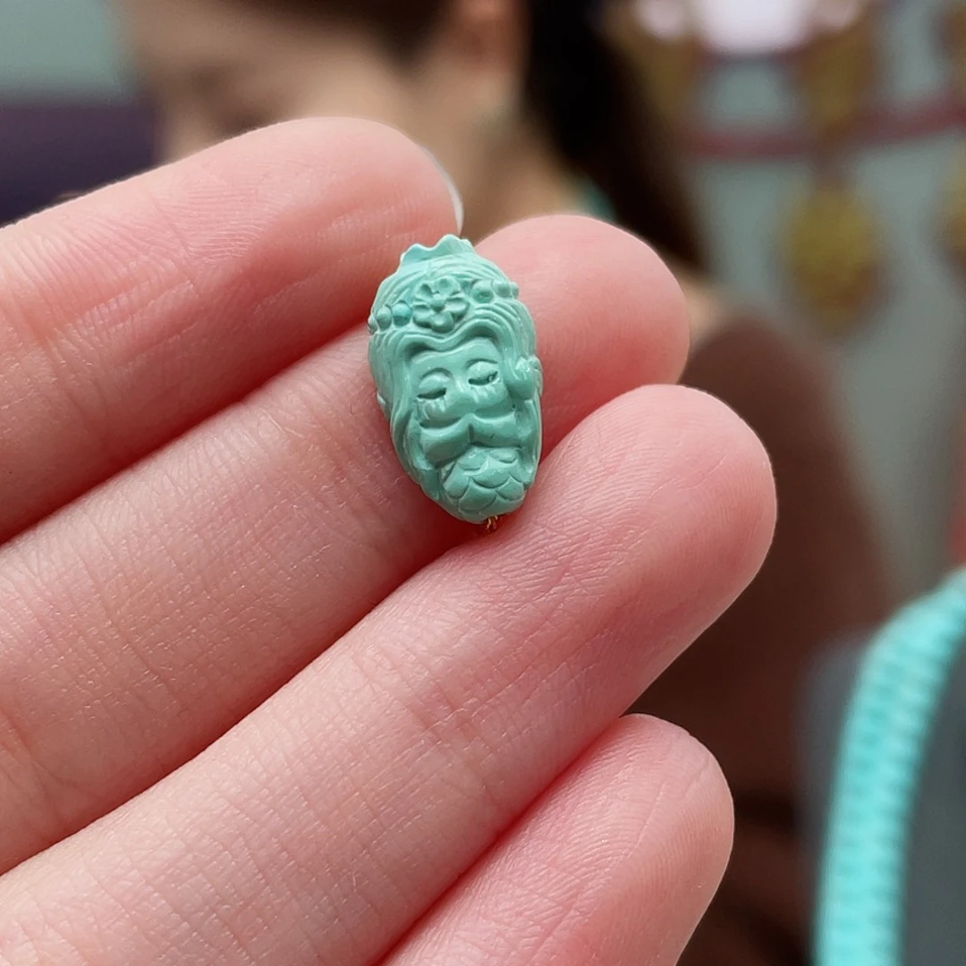 绿松石颈饰未镶嵌