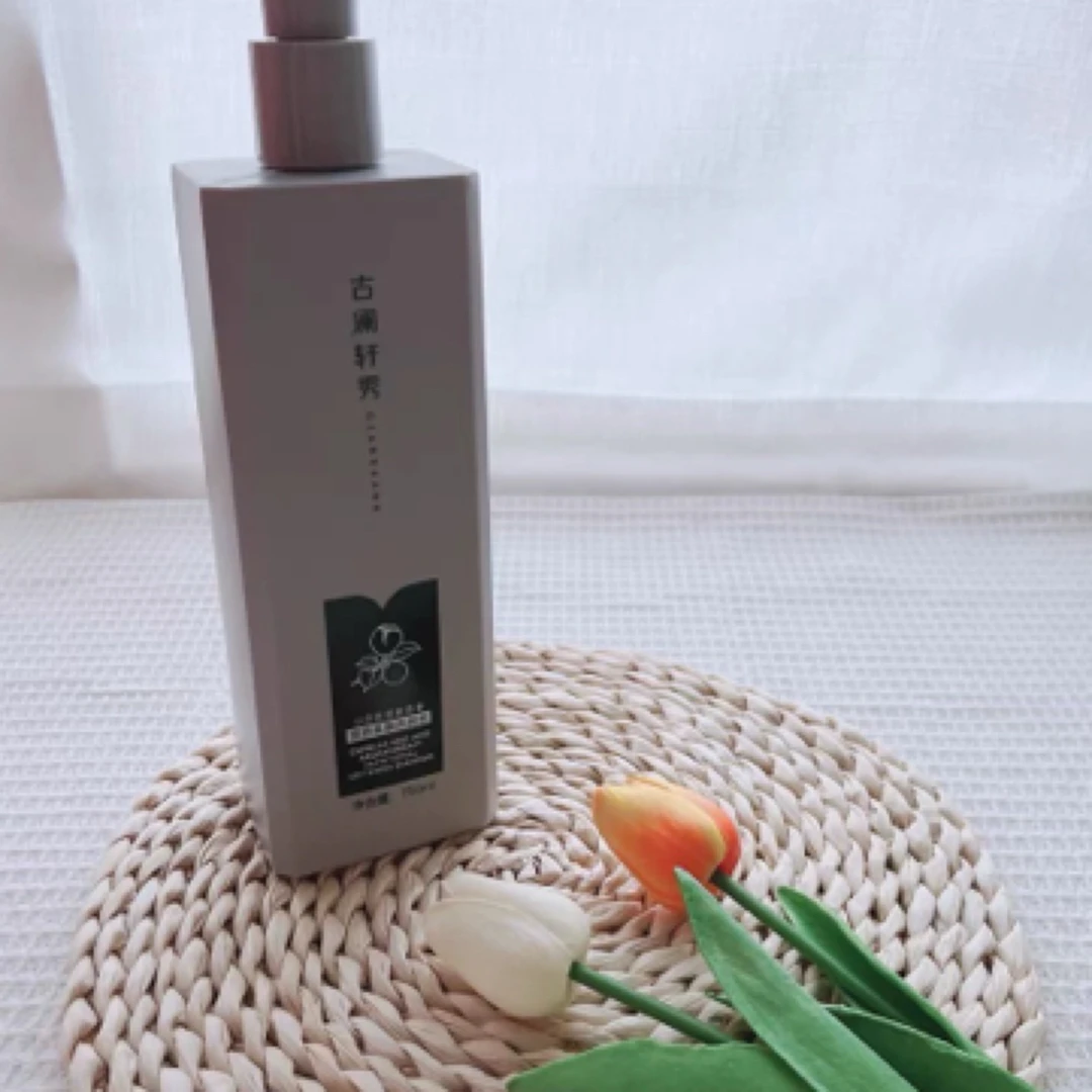 古澜轩秀山茶氨基酸香薰洗发水