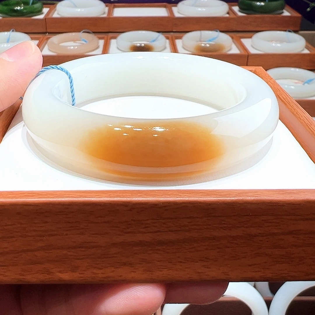 和田玉手镯55.56未镶嵌