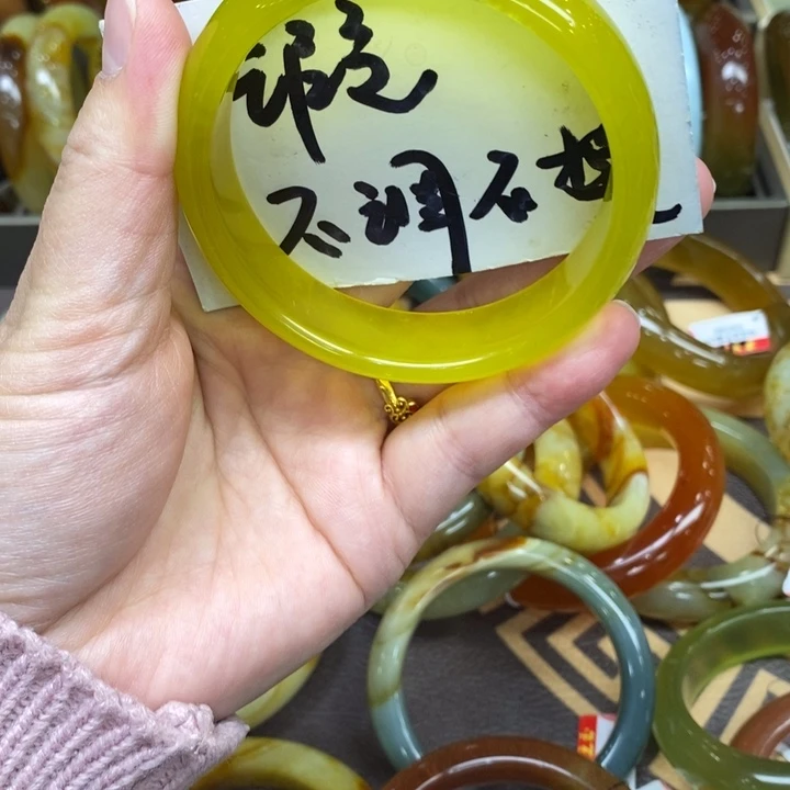未镶嵌蛇纹石玉手镯