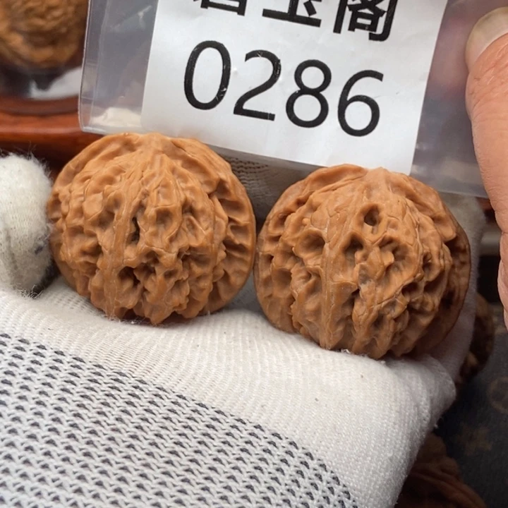 吊坠文玩核桃苹果园全品43