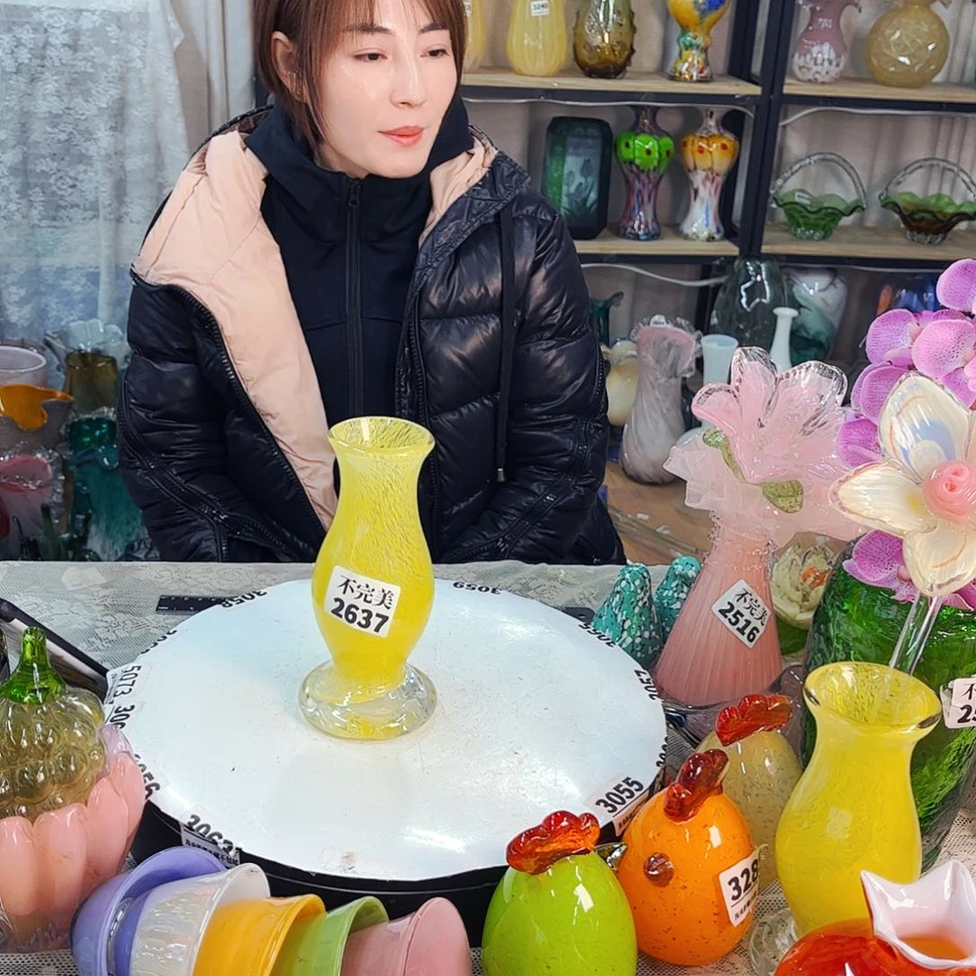 2637 家悦琉璃工艺品不完美
