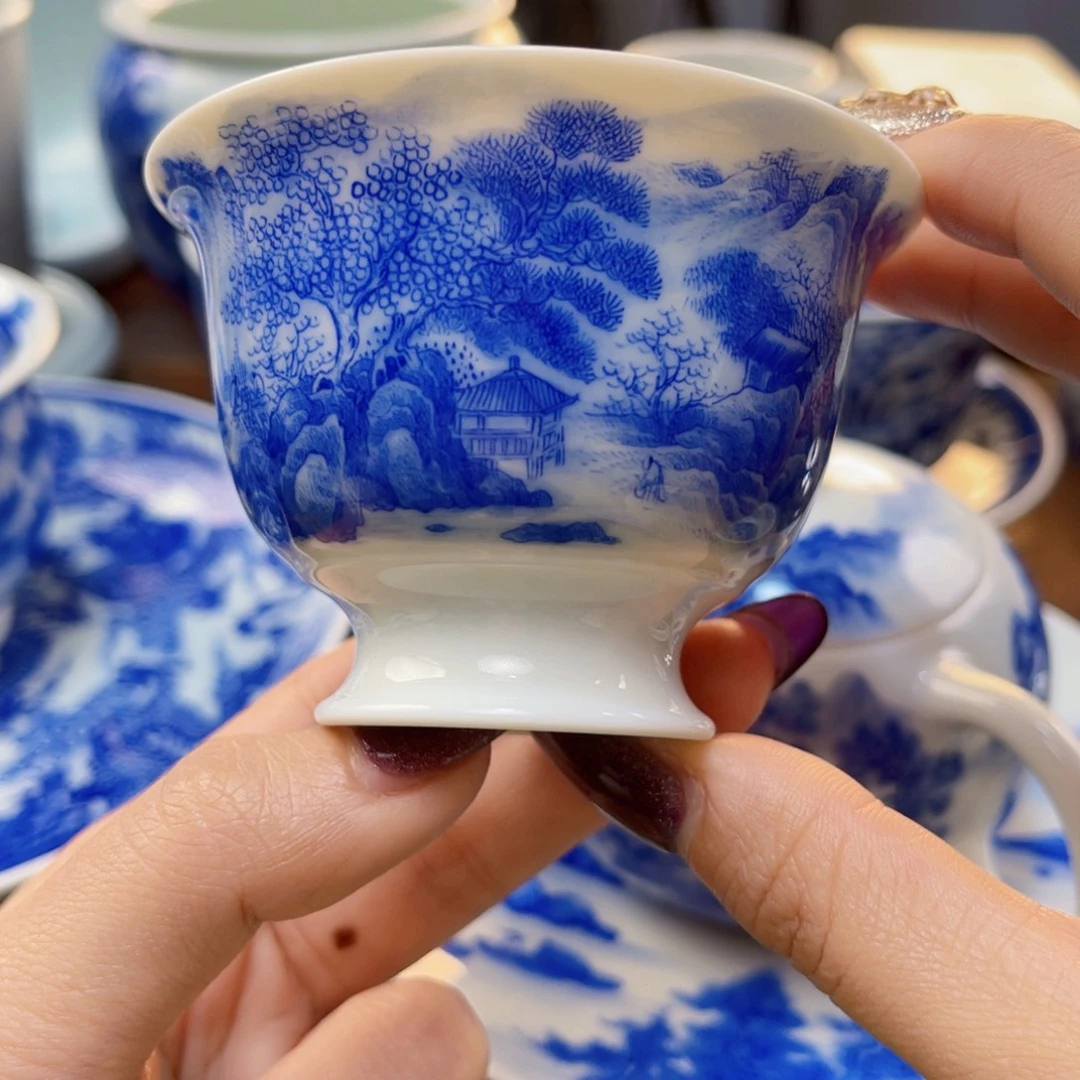 瓷片青花山水单杯