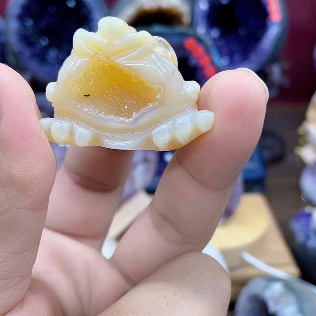 紫晶未镶嵌大型摆件（非配饰）