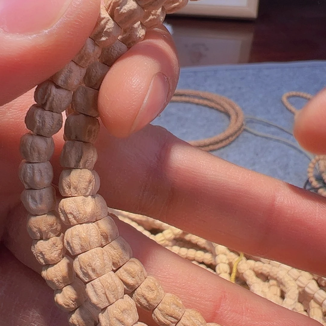 柚***汁柏香籽/百香籽吊坠