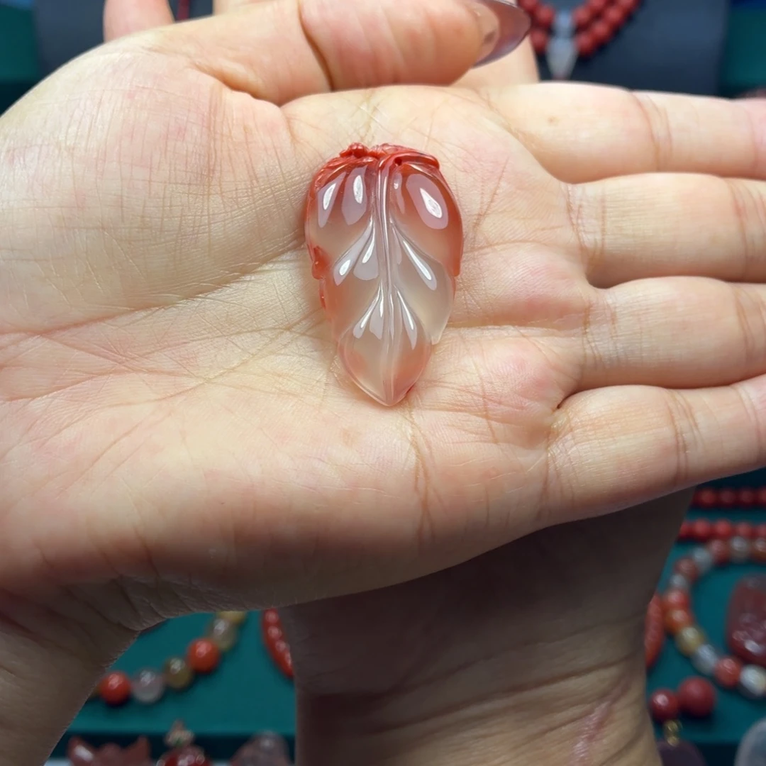 南红玛瑙未镶嵌颈饰