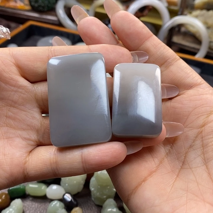 2***6和田玉未镶嵌颈饰2件