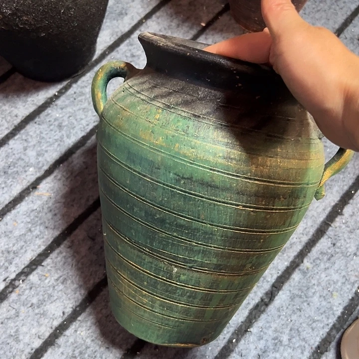 瑕疵带孔高27口，16带孔