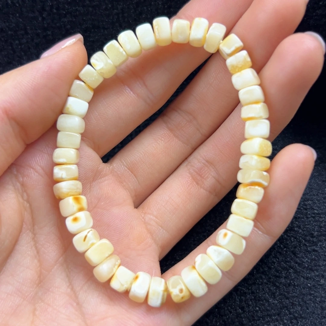 未镶嵌琥珀珠宝奇石