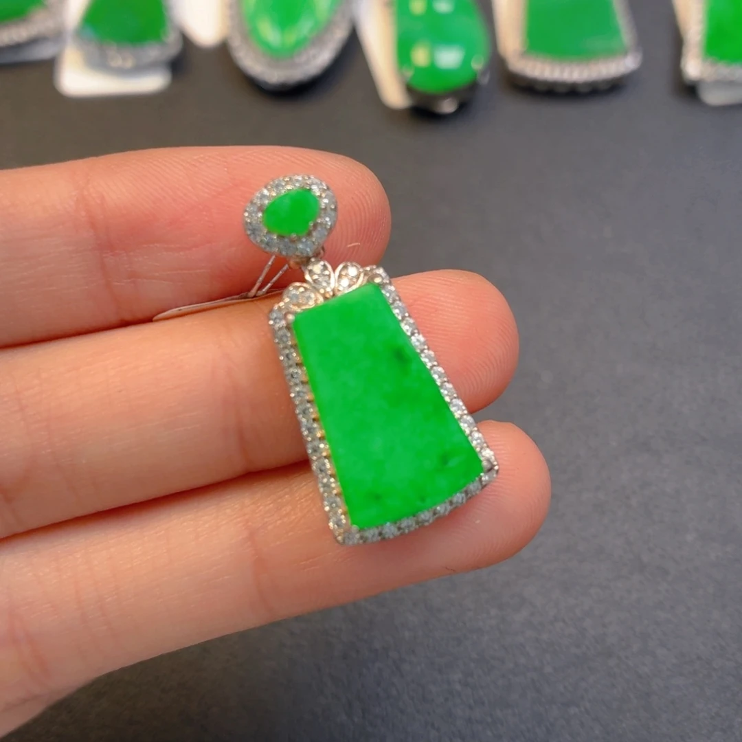 翡翠银S925镶嵌颈饰