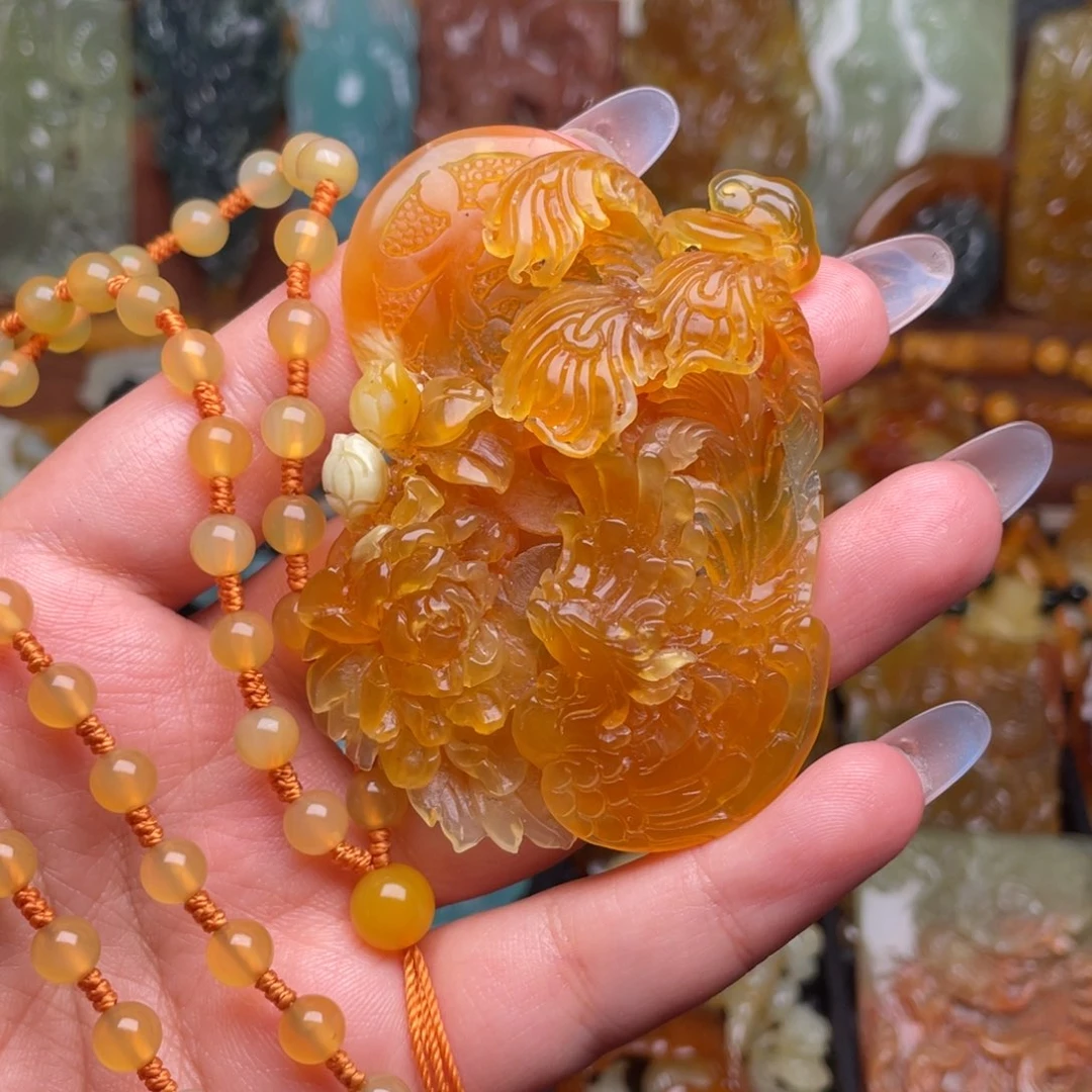 织***月蛇纹石玉未镶嵌颈饰