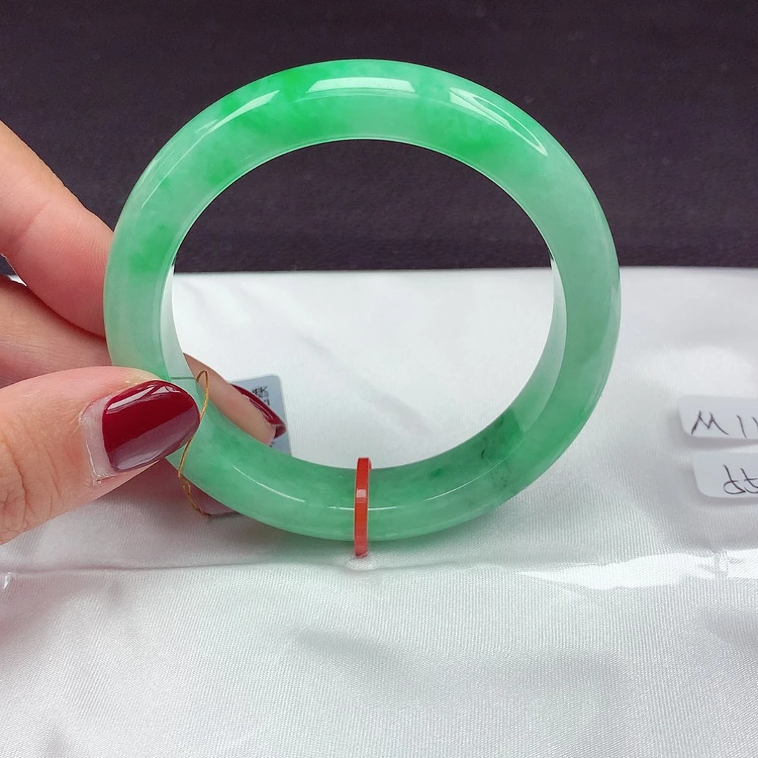 翡翠未镶嵌手镯55圈333