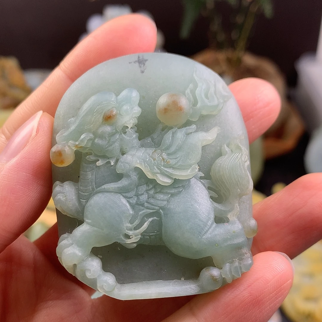 定制翡翠未镶嵌貔貅